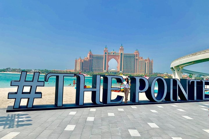 Experience an unforgettable layover in Dubai with stunning views of The Palm and the iconic Atlantis offering the perfect backdrop for relaxation and exploration between flights.